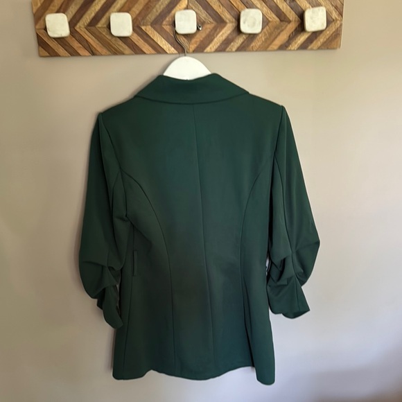 SHEIN Green Blazer with Ruched Sleeves - Picture 5 of 5